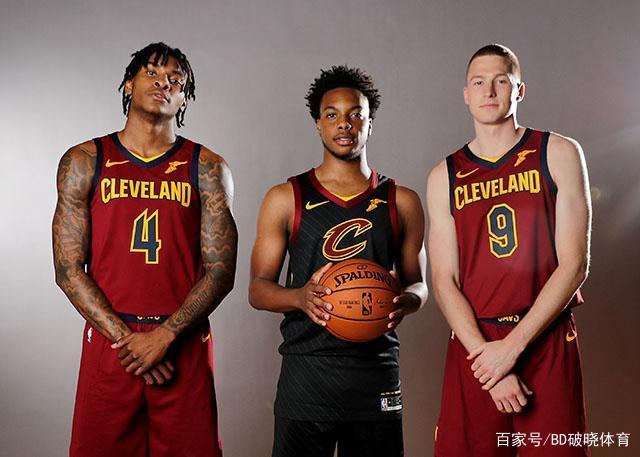 依旧突出 依旧突出