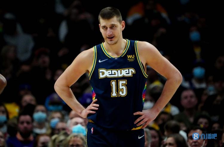 王楚钦凭借 王楚钦凭借